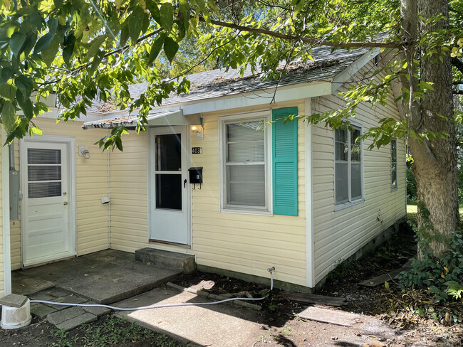 Building Photo - 403 Hirth Ave