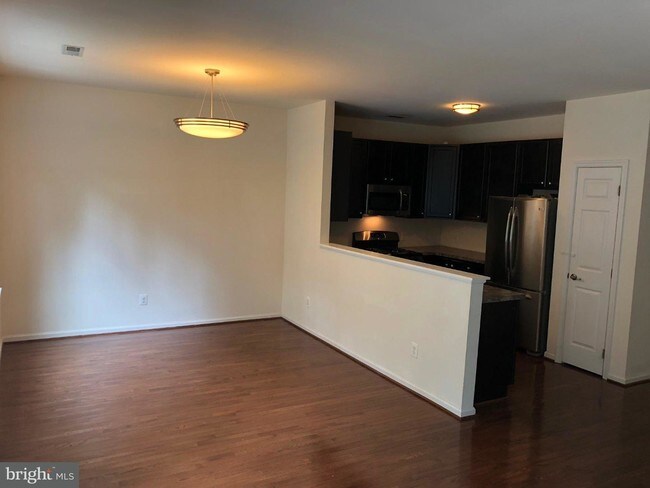 Building Photo - 4464 Riverview Ln