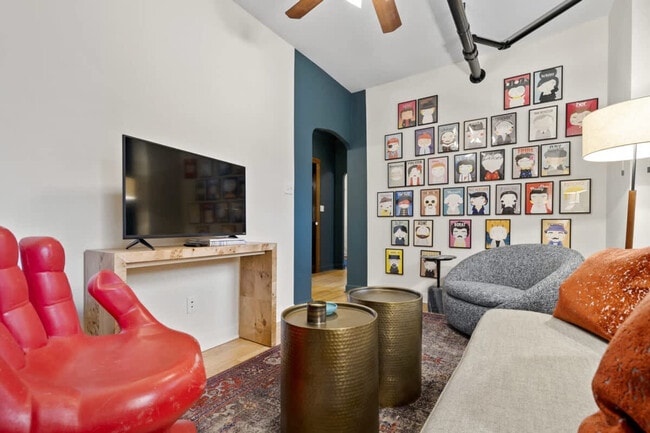 Foto del edificio - 4407 N Greenview Ave