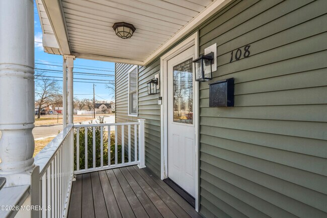 Foto del edificio - 108 Morris Ave