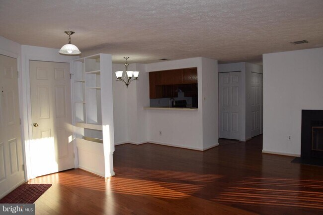 Foto del edificio - 803 Stratford Way