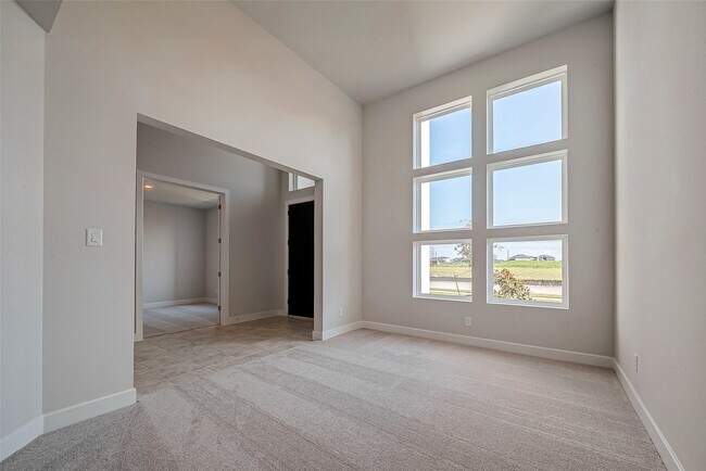 Foto del edificio - 21711 Emerton Cres Wy