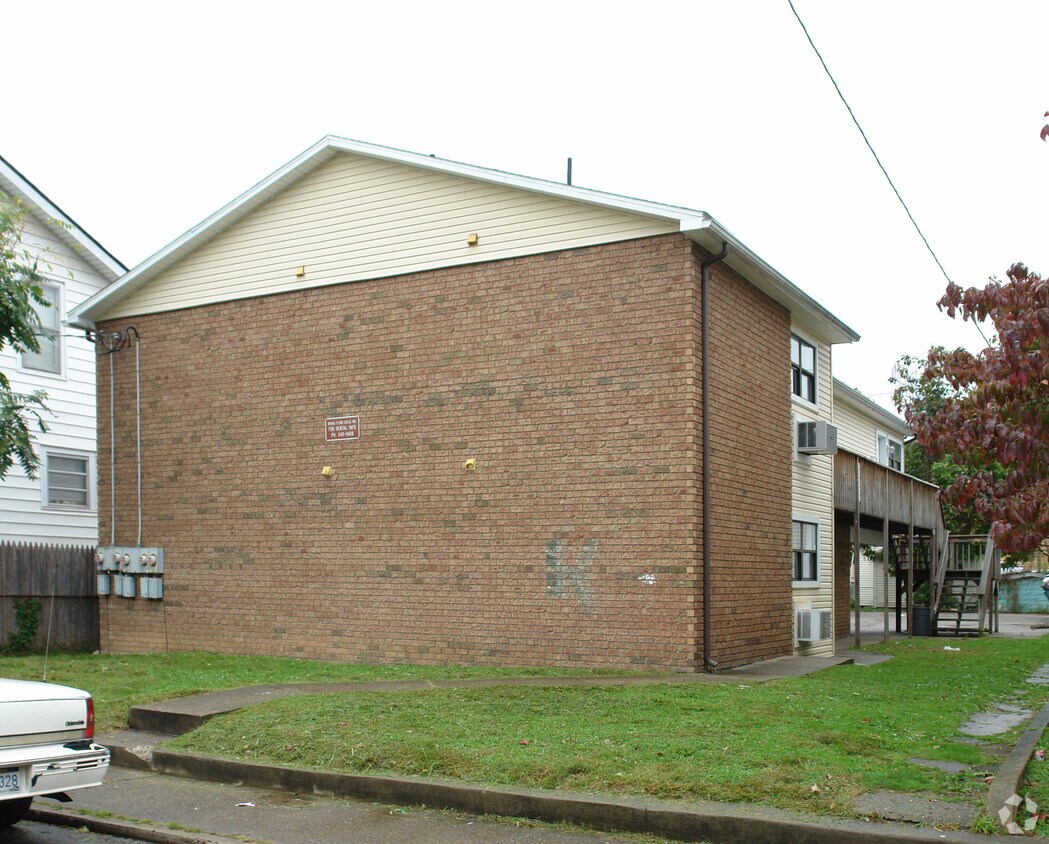 532 Wyoming St, Charleston, WV 25302 Apartments in Charleston, WV