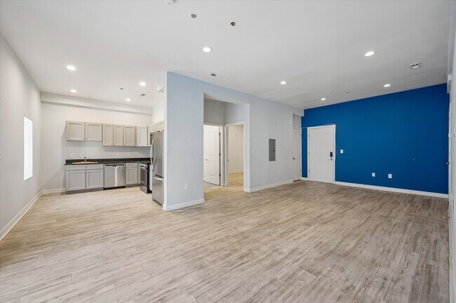 Foto del edificio - 980 N Marshall St
