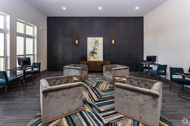 Interior Photo - Crescent Ebenezer