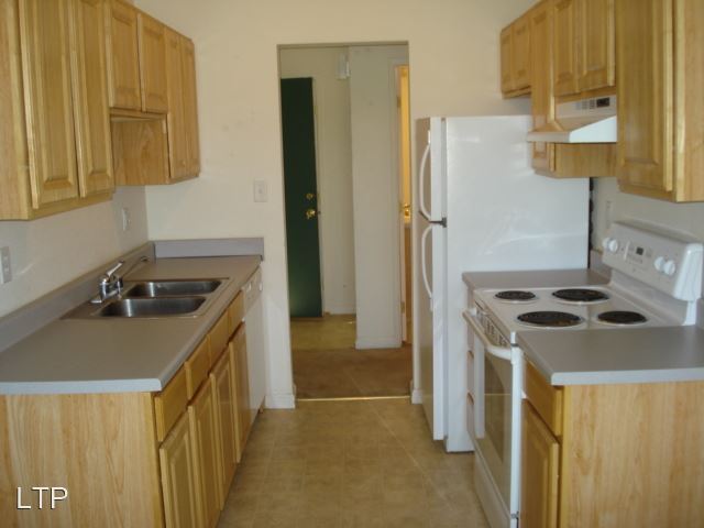 Building Photo - 1 br, 1 bath House - 3913 Clear Acre Lane ...
