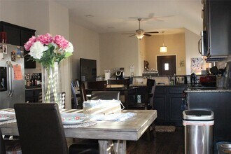 Building Photo - 3731 Alexander Arbor Dr