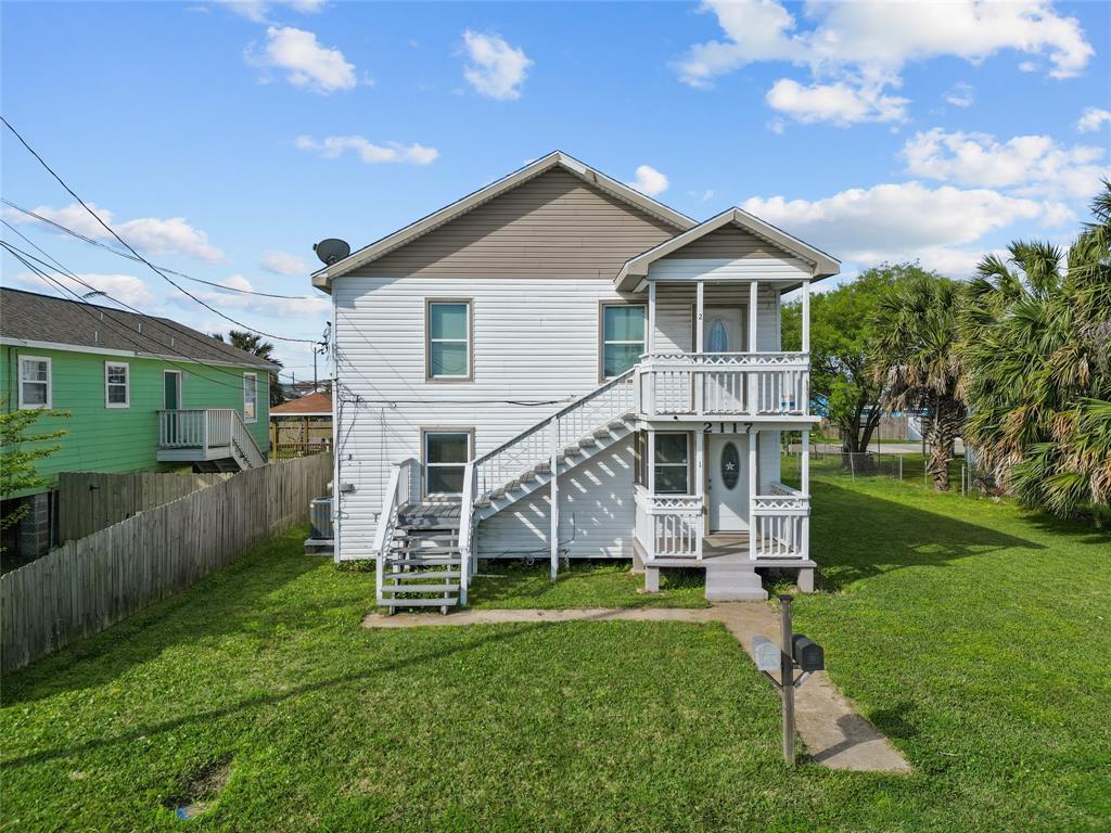 2117 Grover Ave Unit 1, Galveston, TX 77551 Room for Rent in