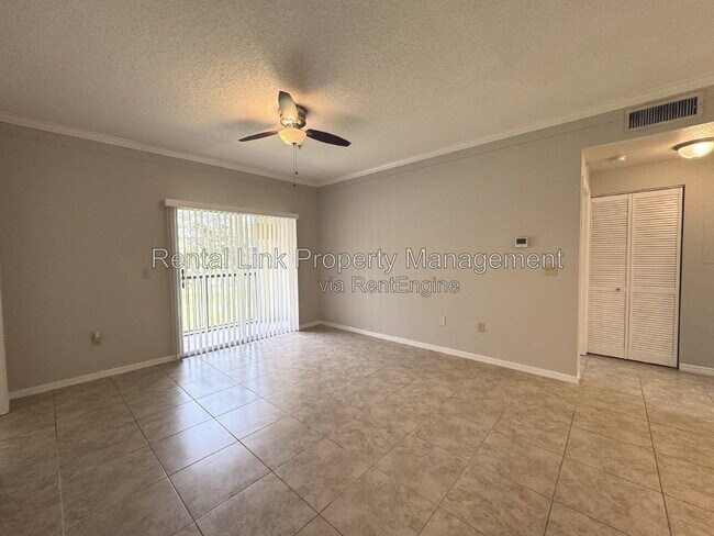 Building Photo - 11530 Villa Grand