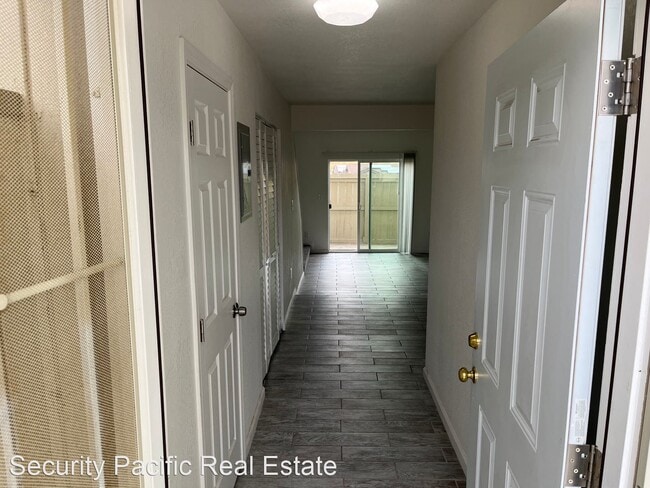 Building Photo - 2 br, 1 bath House - 149 Rainbow Ct.