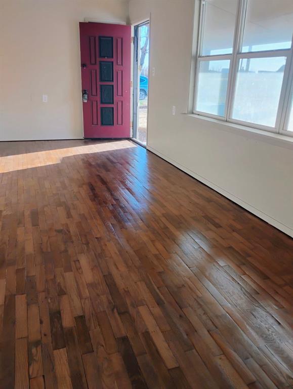 Foto del edificio - 2216 Dixon Rd