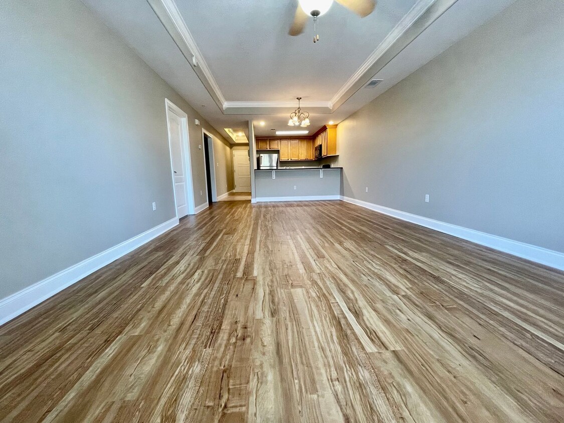 Foto principal - First-Floor Condo in Old Bay Village – Upg...