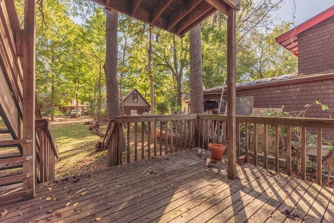 Foto del edificio - 1031 S Forest Ave