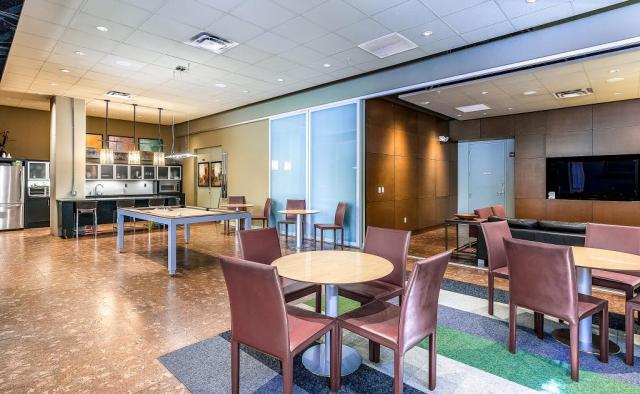 Foto del edificio - 2 bedroom in Seattle WA 98121
