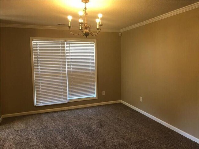 Building Photo - 5805 Raventree Ct