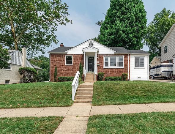 Primary Photo - 3517 Everton St