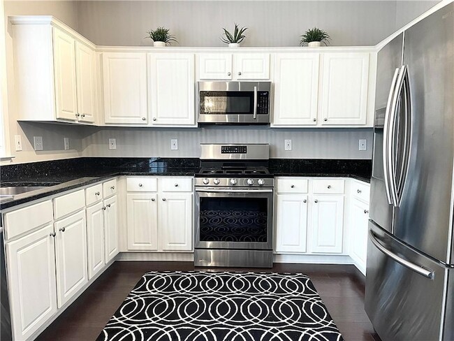 Building Photo - 2584 Alvecot Cir SE