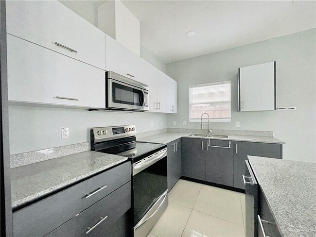 Foto del edificio - 23 Summerland Ln