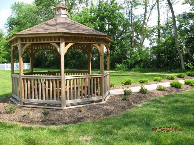 Foto del edificio - 7988 N Michigan Rd