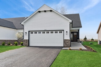 Building Photo - 534 Sudbury Cir