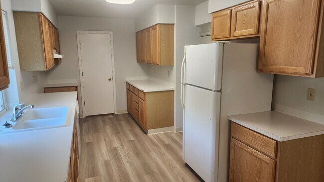Foto del edificio - 3 bed, 2 bath - Spacious upstairs duplex on the Boise Bench!