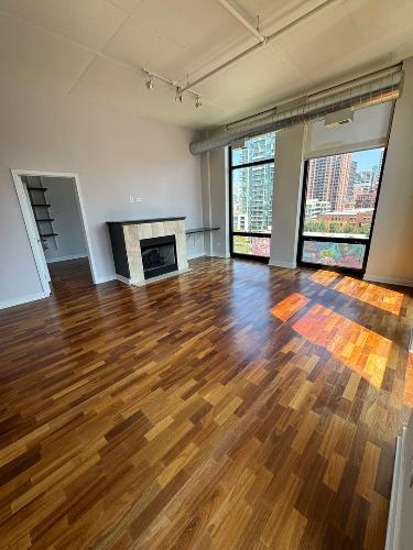 Building Photo - 740 W Fulton St