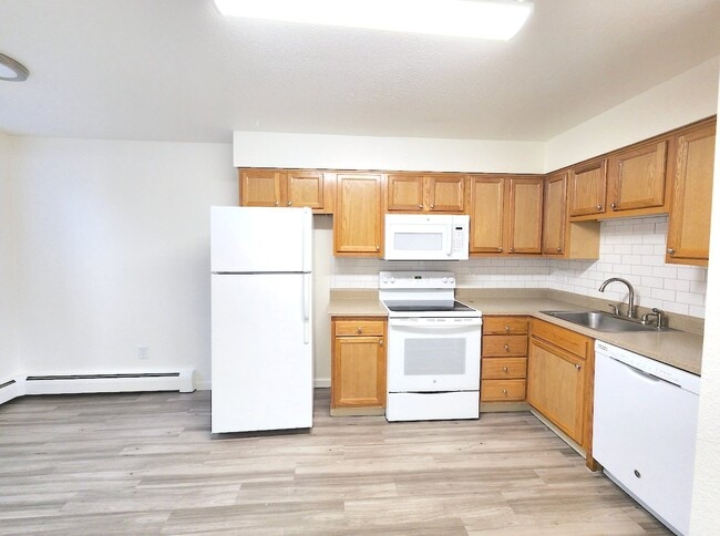 Photo - 1330 Zephyr St Apartment
