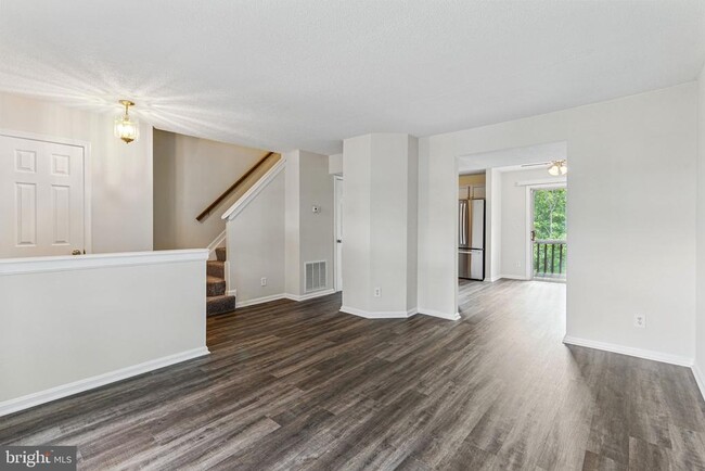 Foto del edificio - 505 Knollwood Ct