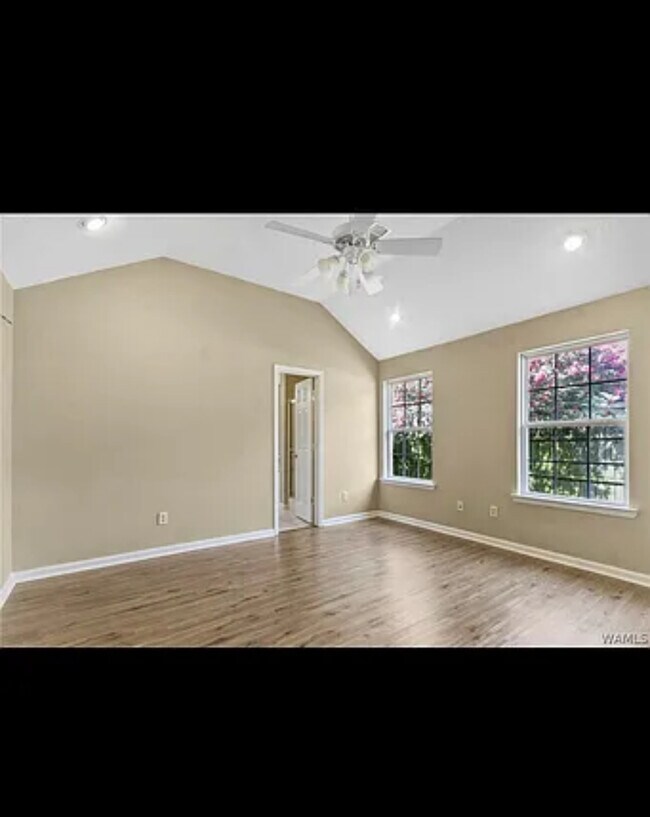 Foto del edificio - 3306 Willow Ridge Ln