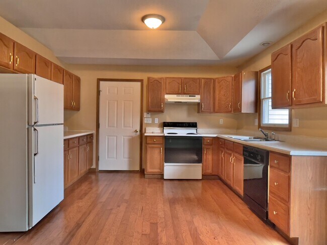 Building Photo - 2608 Findley Dr