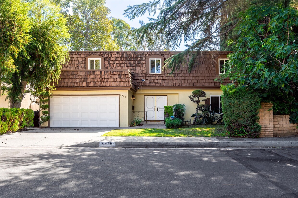 Foto principal - 5400 Nagle Ave