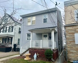 Building Photo - 30 Salter Pl