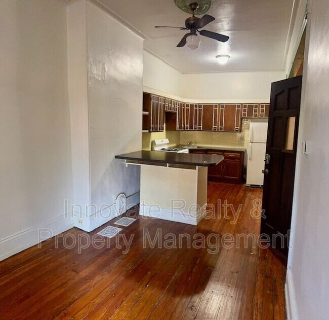 Foto del edificio - 4416 Locust Ave