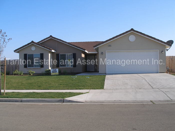 newer sanger home for rent house for rent in sanger ca apartments com