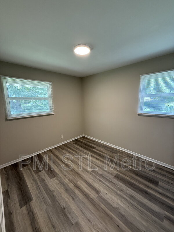 Building Photo - 114 Monteith Cir