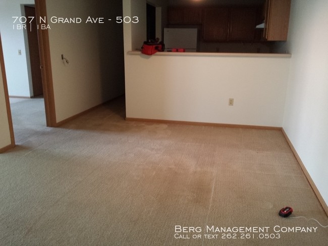 Building Photo - One Bedroom w/Den