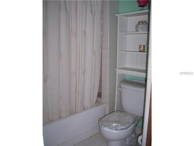 Foto del edificio - 55+, quaint 2/1 in a great community locat...