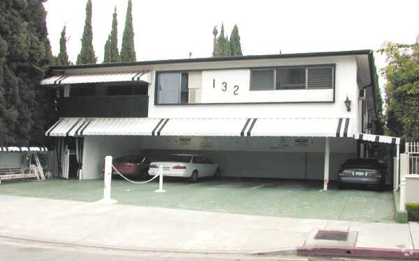 Building Photo - 132 N Swall Dr