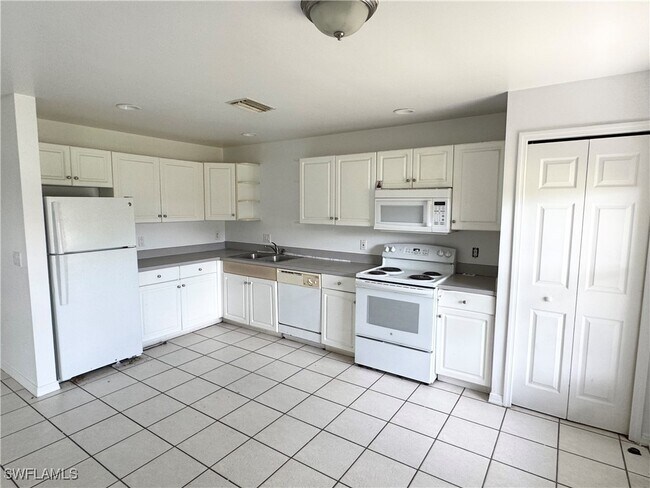 Foto del edificio - 5109 24th St SW