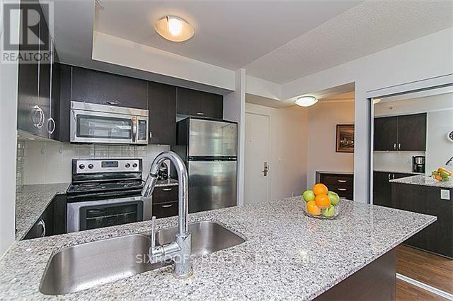 Photo du bâtiment - 5740 Yonge St