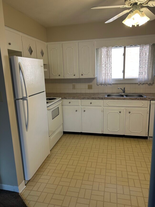 Foto del edificio - 172 Kenridge Rd