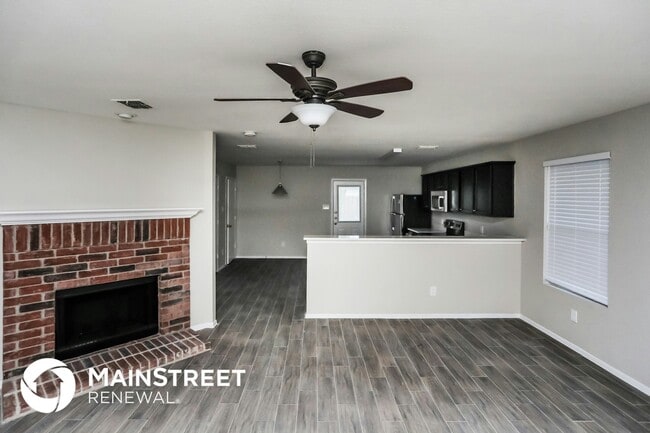 Building Photo - 1622 Duet Dr