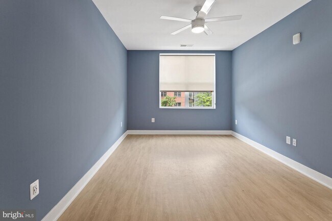 Foto del edificio - 145 Riverhaven Dr