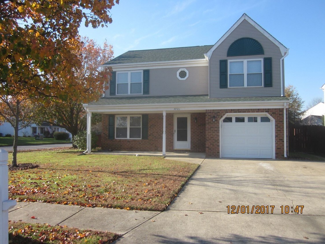 Foto principal - 3701 Castlewood Dr