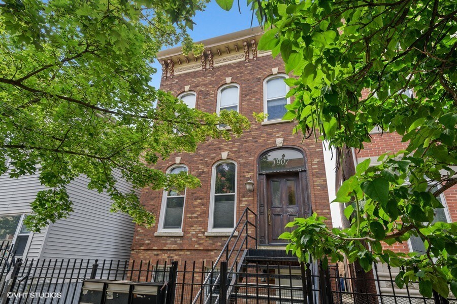 Primary Photo - 1907 W Race Ave