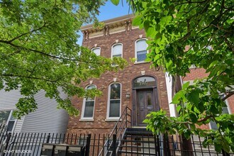 Building Photo - 1907 W Race Ave
