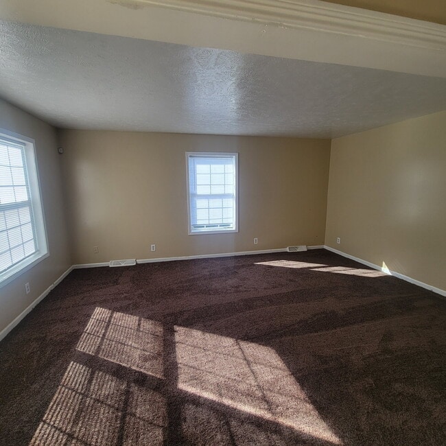 Eastside 3BR/2BATH House ready to lease! - Eastside 3BR/2BATH House ready to lease!