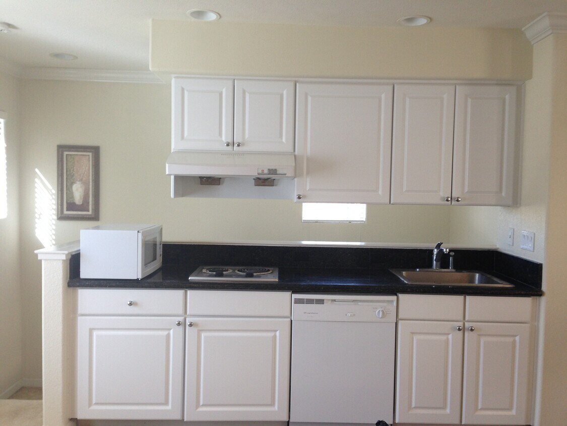 Building Photo - 1464 Whispering Oaks Way