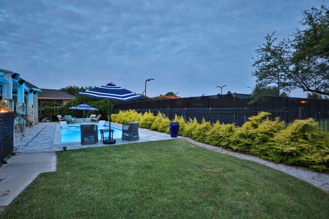 Foto del edificio - 2560 Costa Mesa Cir