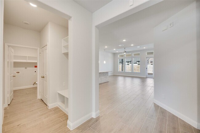 Foto del edificio - 6306 Loquat Grove Ct